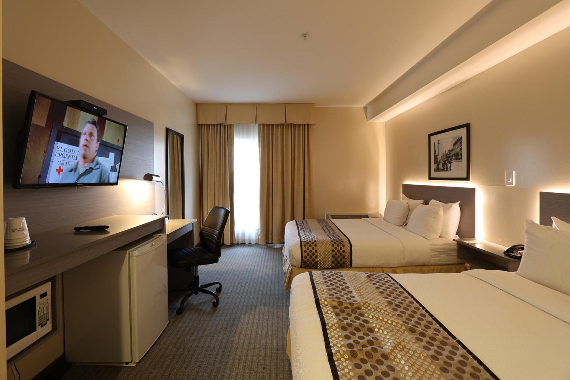 Days Inn By Wyndham Суррей Экстерьер фото